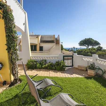 Seaside In Picturesque Holiday home