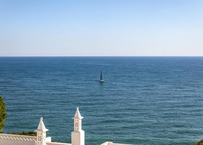 Seaside In Picturesque Nyaraló Benagil